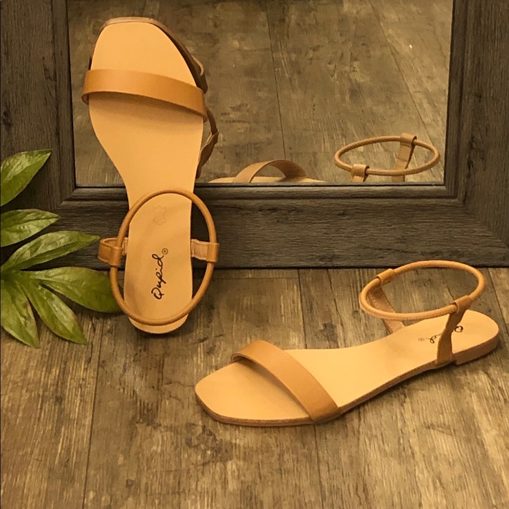 💛🔥NEW Stiletto Front Flat Slip-On Sandals💛
